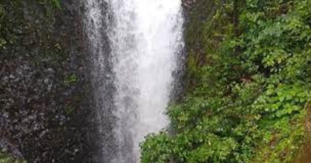 नांगरतास धबधबा (NANGARTAS WATERFALL)